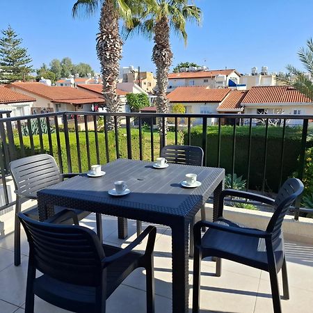 Cyking 2 Bed Apartment With Pool & 10 Min To Beach Paphos Buitenkant foto