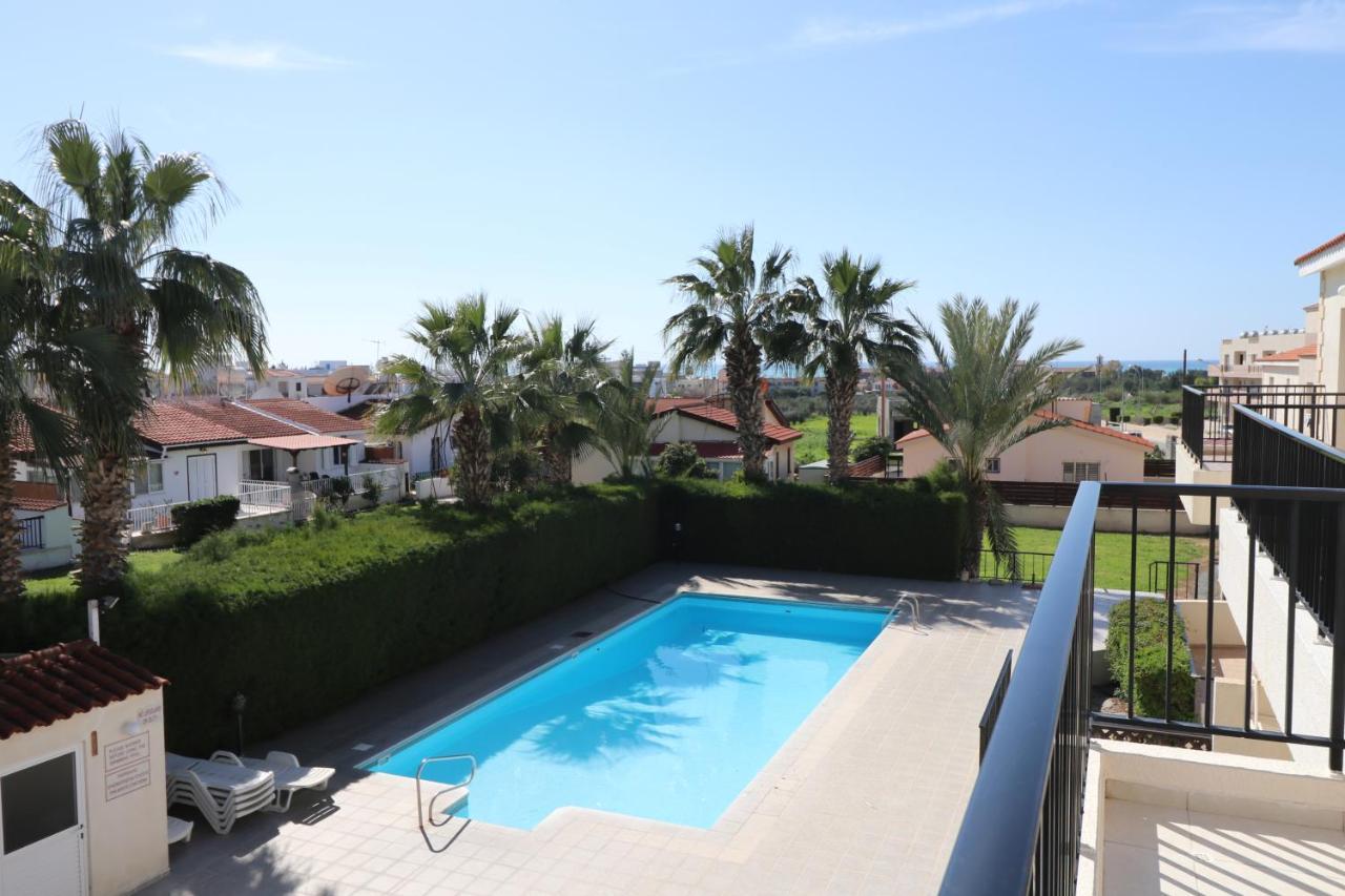 Cyking 2 Bed Apartment With Pool & 10 Min To Beach Paphos Buitenkant foto