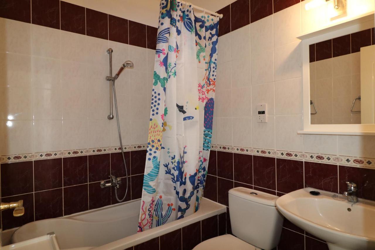 Cyking 2 Bed Apartment With Pool & 10 Min To Beach Paphos Buitenkant foto